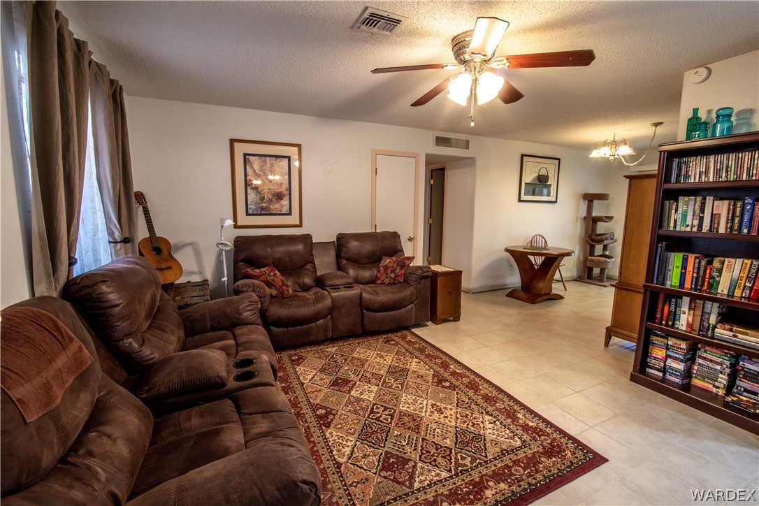 3261 Kelvin Road Golden Valley, AZ 86413 - Photo 5 of 18