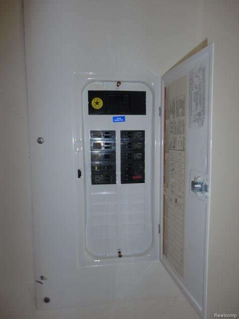 930 West Miller Road Sandusky, MI 48471 - Photo 5 of 31 2014-04-07 15.13