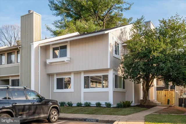 $2,900 | 18473 Stone Hollow Drive, Germantown, MD 20874