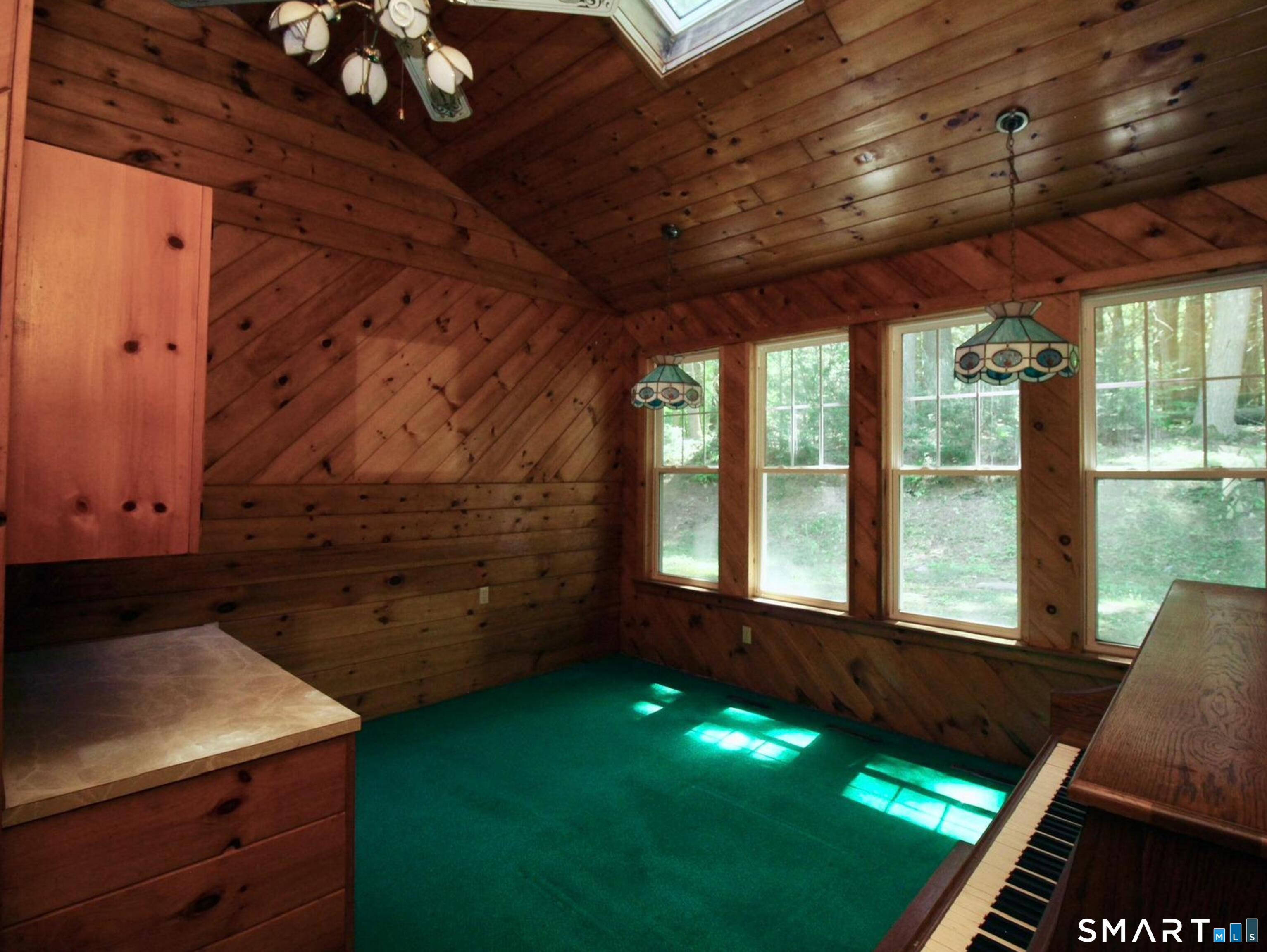 60 Lyon Road Woodstock, CT 06282 - Photo 15 of 23