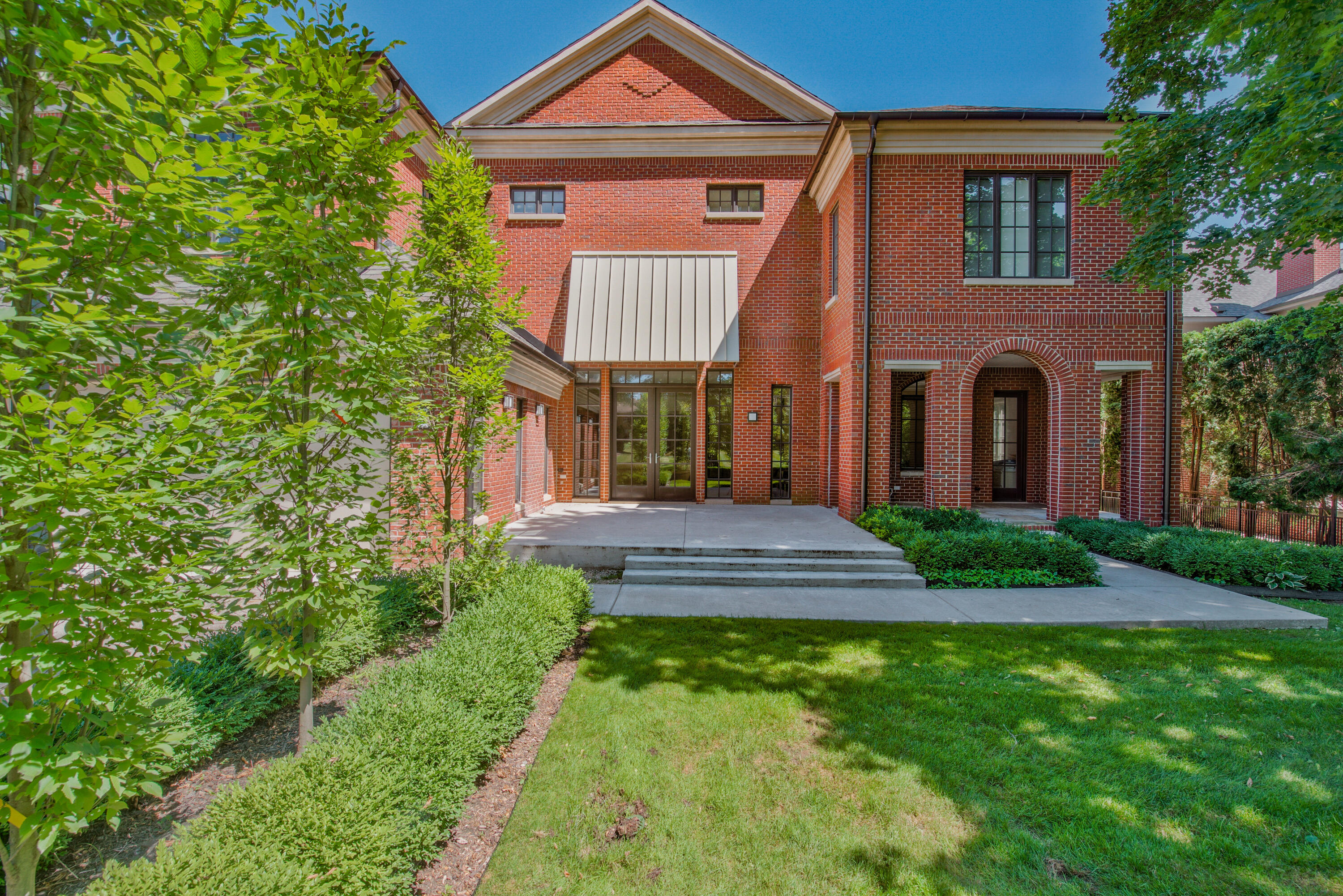 200 Aspen Road Birmingham, MI 48009 - Photo 6 of 34 09-200 Aspen Rd-9