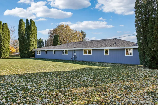 $599,000 | N8304-8306 Greenwald Court, East Troy, WI 53120