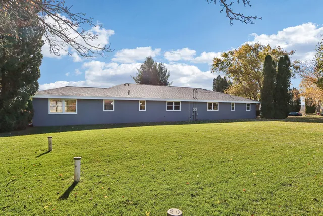 $599,000 | N8304-8306 Greenwald Court, East Troy, WI 53120