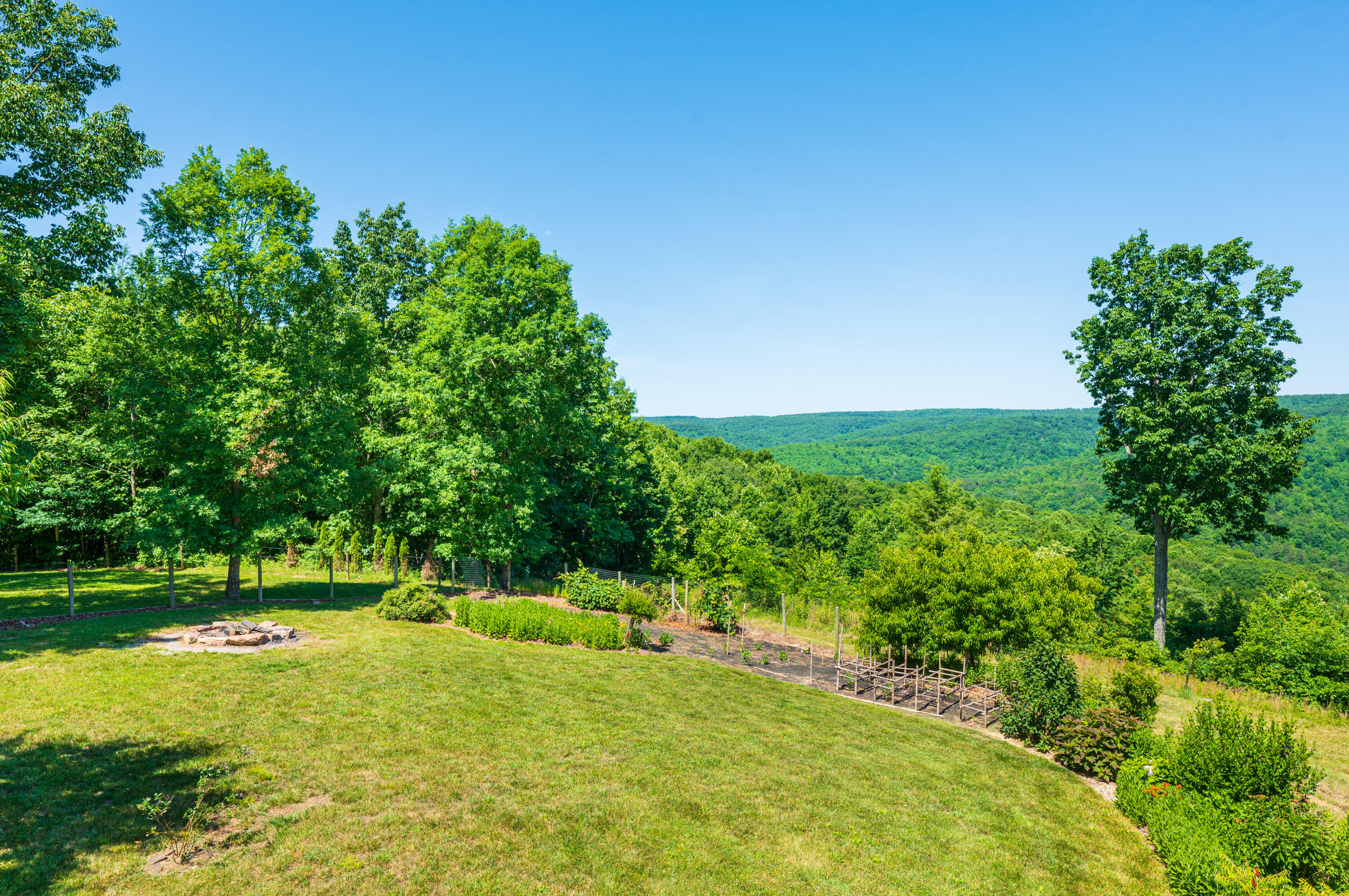 1274 Roaring Creek Road Dunlap, TN 37327 - Photo 13 of 81 2022_06_June_1274_Roaring_Creek_Rd_0013