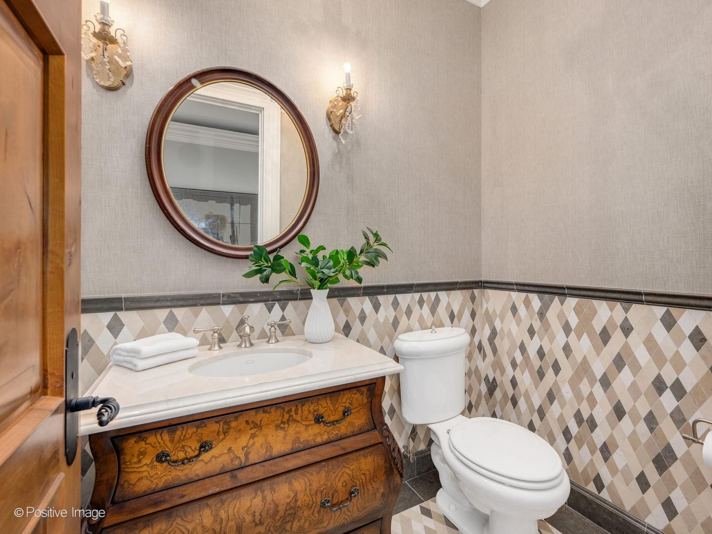 909 Cleveland Road Hinsdale, IL 60521 - Photo 38 of 80 Gallery Image 38