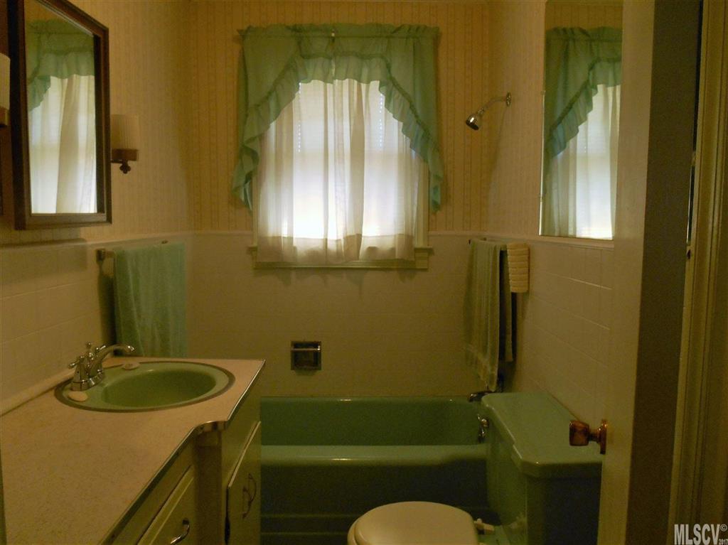 329 Swanson Road Lenoir, NC 28645 - Photo 8 of 14 Gallery Image 8