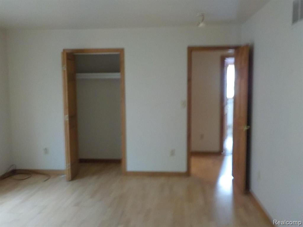 5053 Retha Court Flint, MI 48504 - Photo 8 of 20