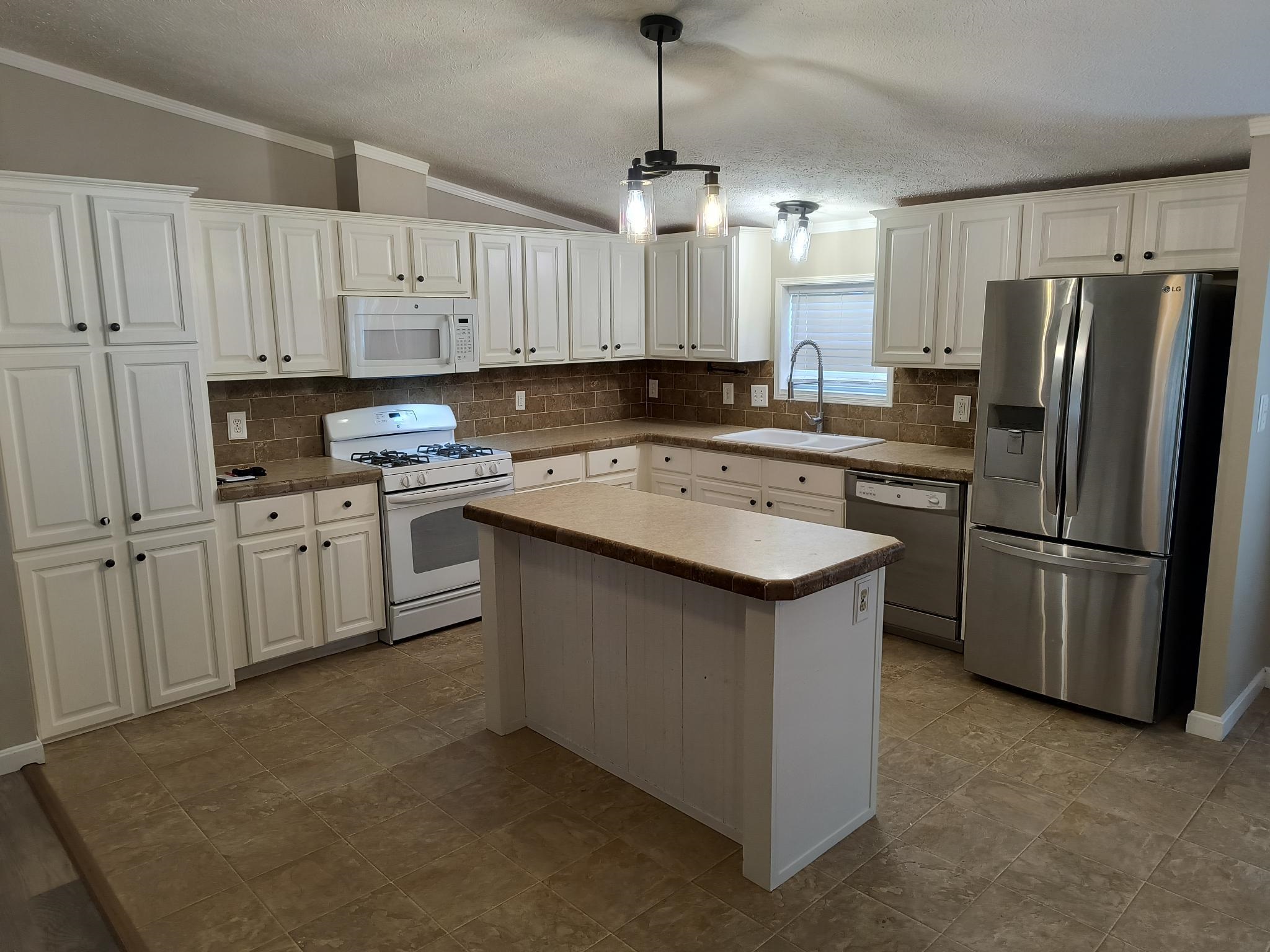 12 Starling Street Keene, NH 03431 - Photo 3 of 49 Gallery Image 3