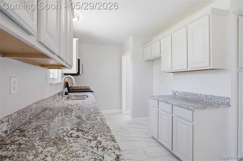 37257 Dundee Street Sterling Heights, MI 48310 - Photo 14 of 47
