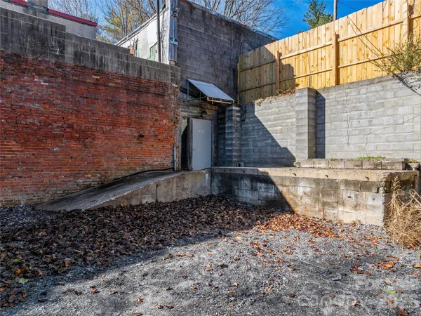 $1,299,000 | 204 Sutton Avenue, Black Mountain, NC 28711