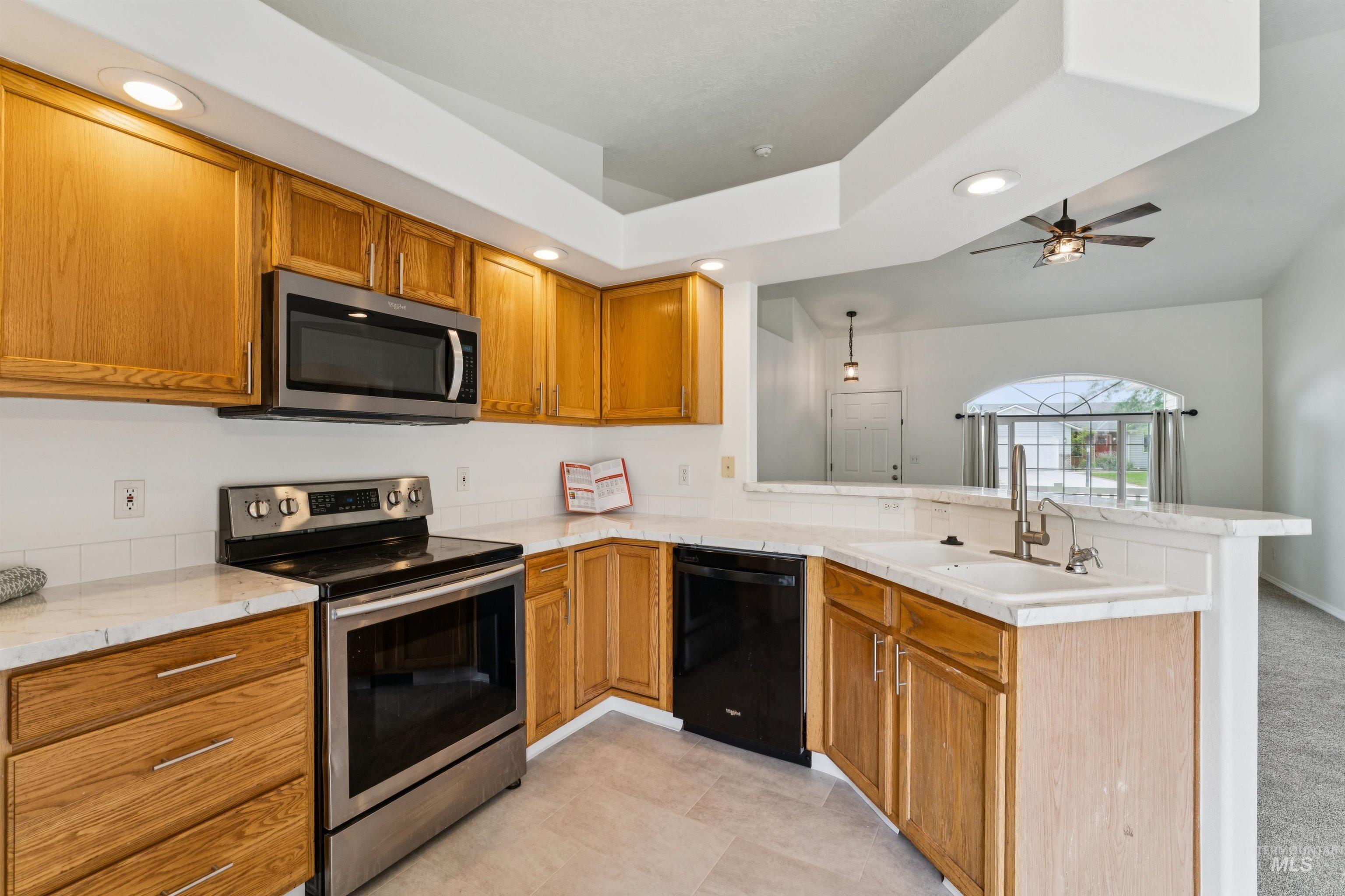 1007 West Honker Drive Meridian, ID 83642 - Photo 11 of 29