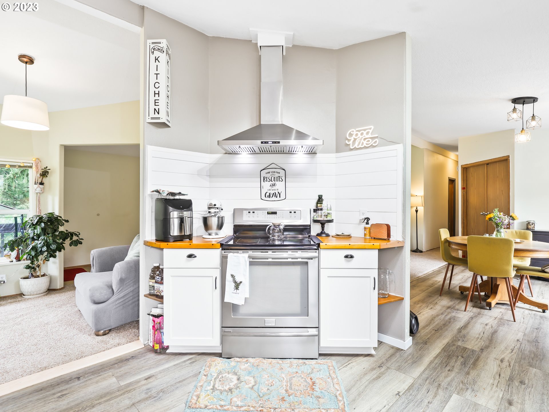 16625 South Redland Road Oregon City, OR 97045 - Photo 12 of 28 a kitchen with a stove and cabinets