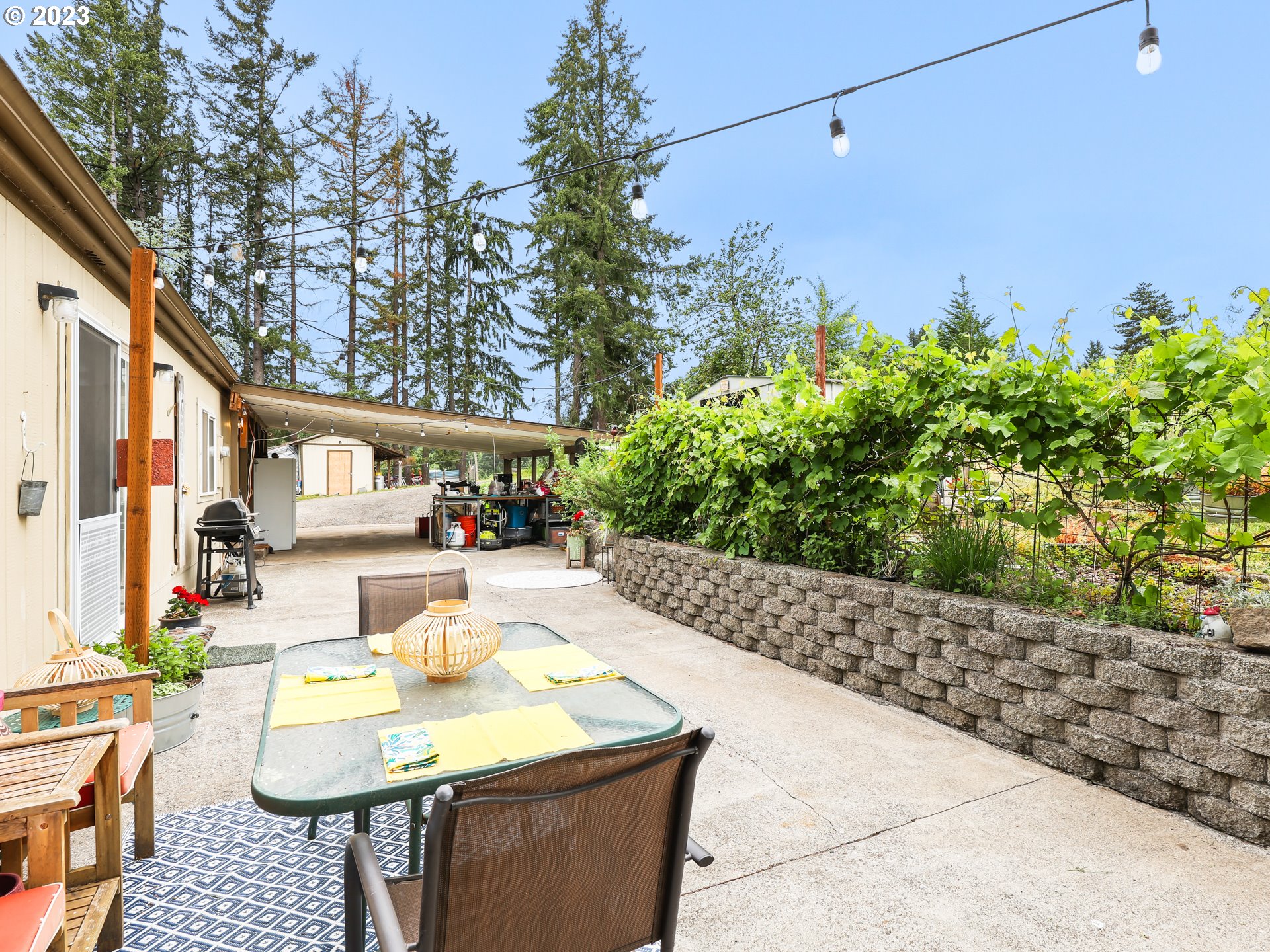 16625 South Redland Road Oregon City, OR 97045 - Photo 18 of 28 a view of yard with patio