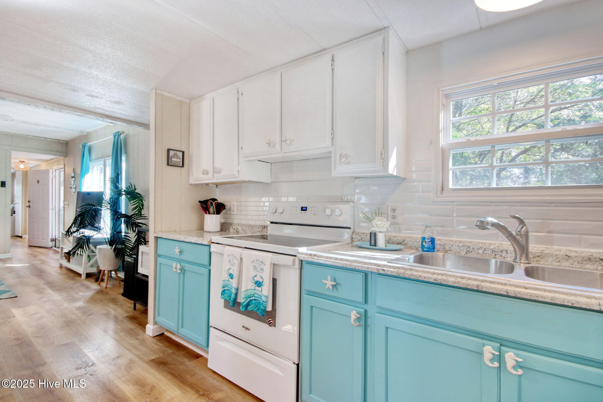 9161 Riveredge Place Southwest Calabash, NC 28467 - Photo 5 of 30 Recently painted kitchen cabinets