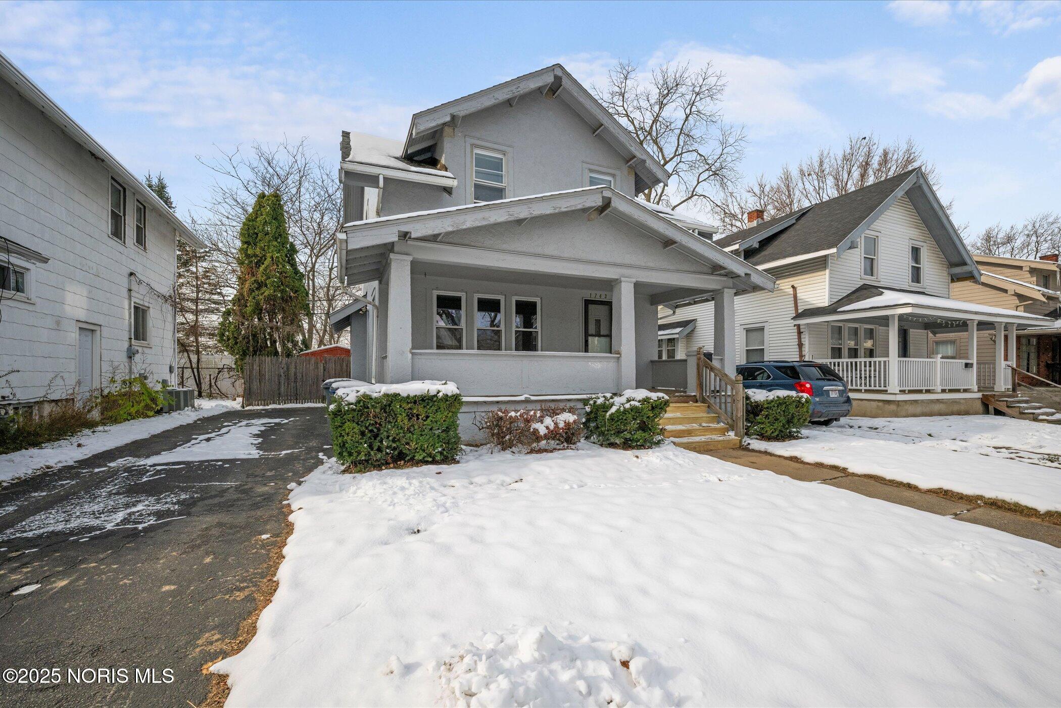 1743 Kensington Road Toledo, OH 43607 - Photo 2 of 34 02-DSC_5963