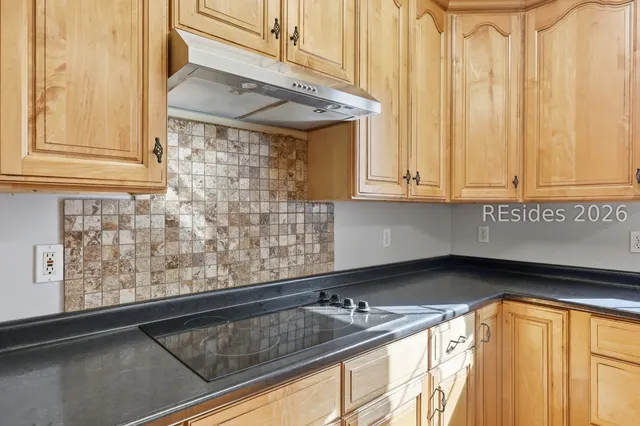 $625,000 | 2 Long Lake Drive, Bluffton, SC 29910