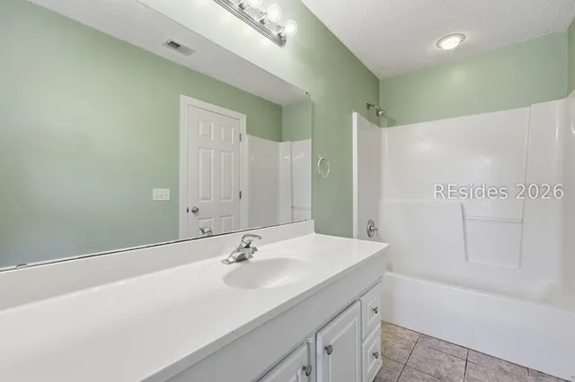 $625,000 | 2 Long Lake Drive, Bluffton, SC 29910