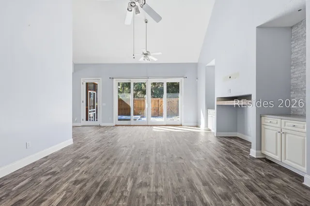 $625,000 | 2 Long Lake Drive, Bluffton, SC 29910