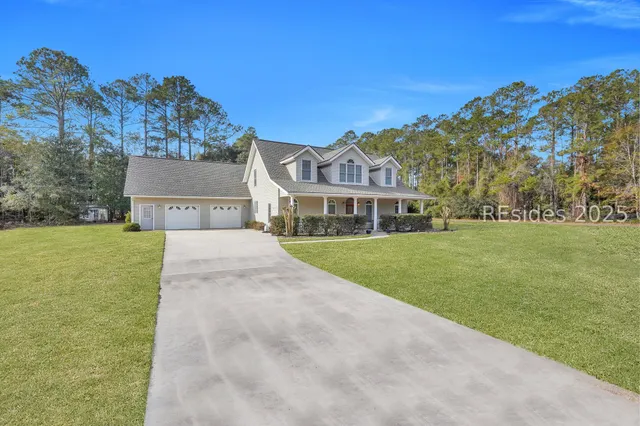 $625,000 | 2 Long Lake Drive, Bluffton, SC 29910