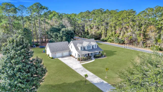 $625,000 | 2 Long Lake Drive, Bluffton, SC 29910