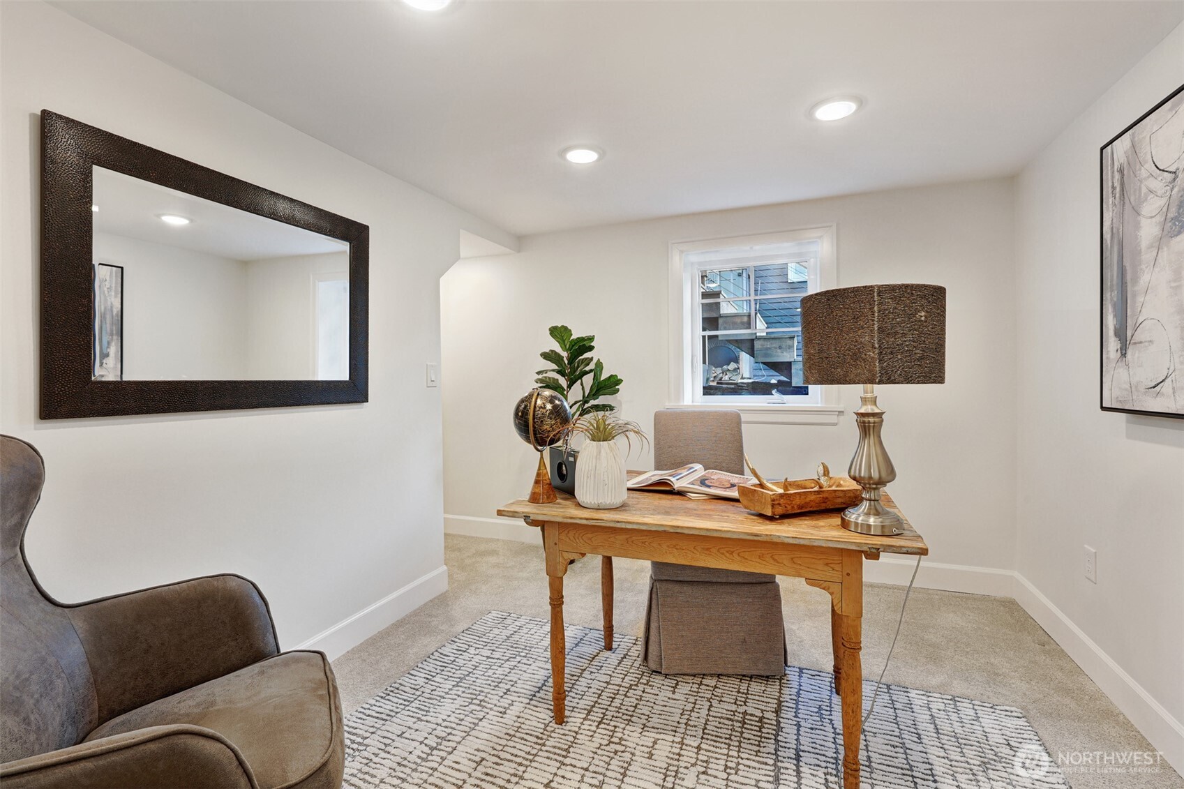 8401 Linden Avenue North Seattle, WA 98103 - Photo 30 of 36 a workspace with furniture and window