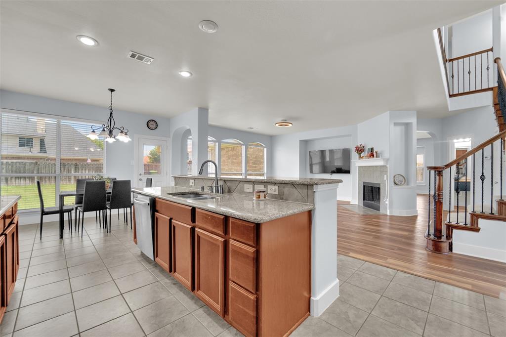 615 Lone Ridge Way Murphy, TX 75094 - Photo 12 of 34