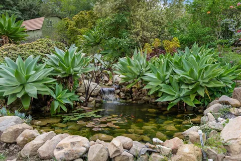 $4,695,000 | 3165 Eucalyptus Hill Road, Santa Barbara, CA 93108