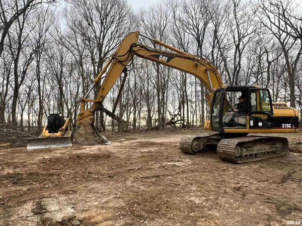 $1,630,000 | 400 County Road 400 East, Mount Sterling, IL 62353