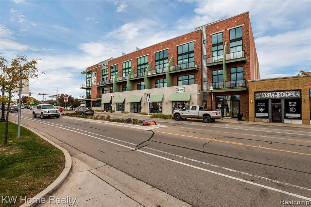 211 East 9 Mile Road, Unit 313 Ferndale, MI 48220 - Photo 32 of 33