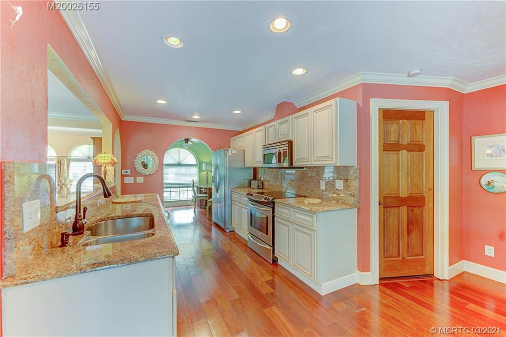 45 Rio Vista Drive Stuart, FL 34996 - Photo 18 of 47 Gallery Image 18
