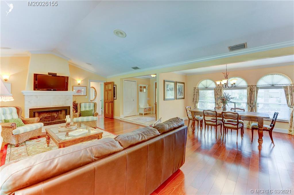 45 Rio Vista Drive Stuart, FL 34996 - Photo 8 of 47 Gallery Image 8