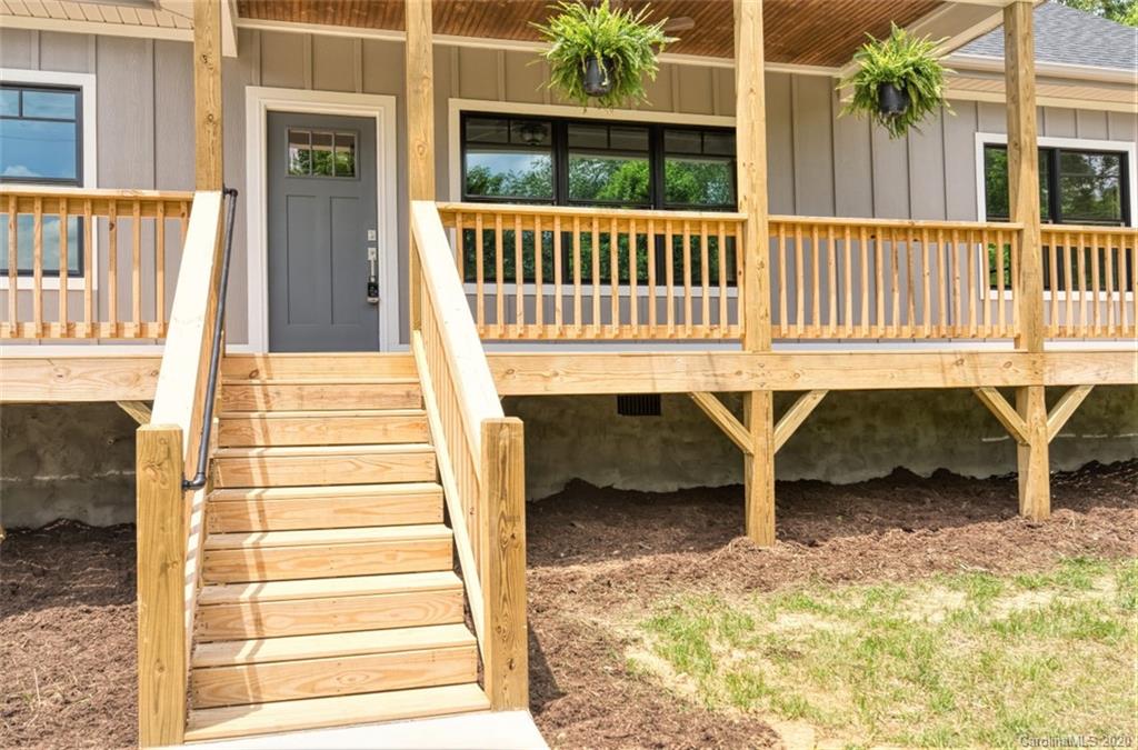 9 Mountain View Ridge Fairview, NC 28730 - Photo 5 of 48 Gallery Image 5