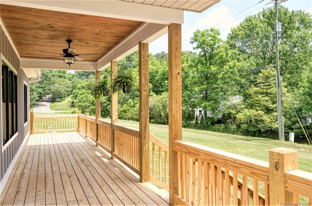 9 Mountain View Ridge Fairview, NC 28730 - Photo 6 of 48 Gallery Image 6