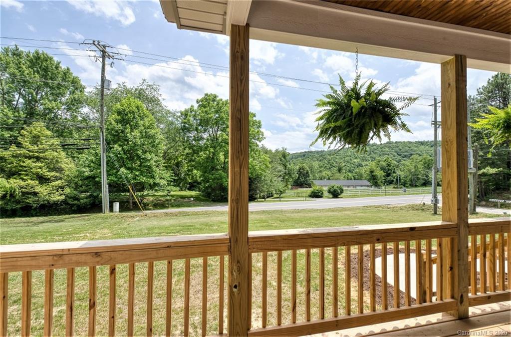 9 Mountain View Ridge Fairview, NC 28730 - Photo 9 of 48 Gallery Image 9