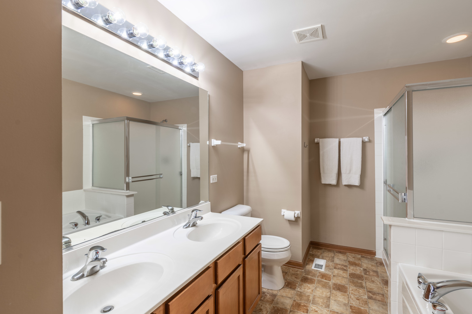 254 Springbrook Trail South Oswego, IL 60543 - Photo 17 of 20