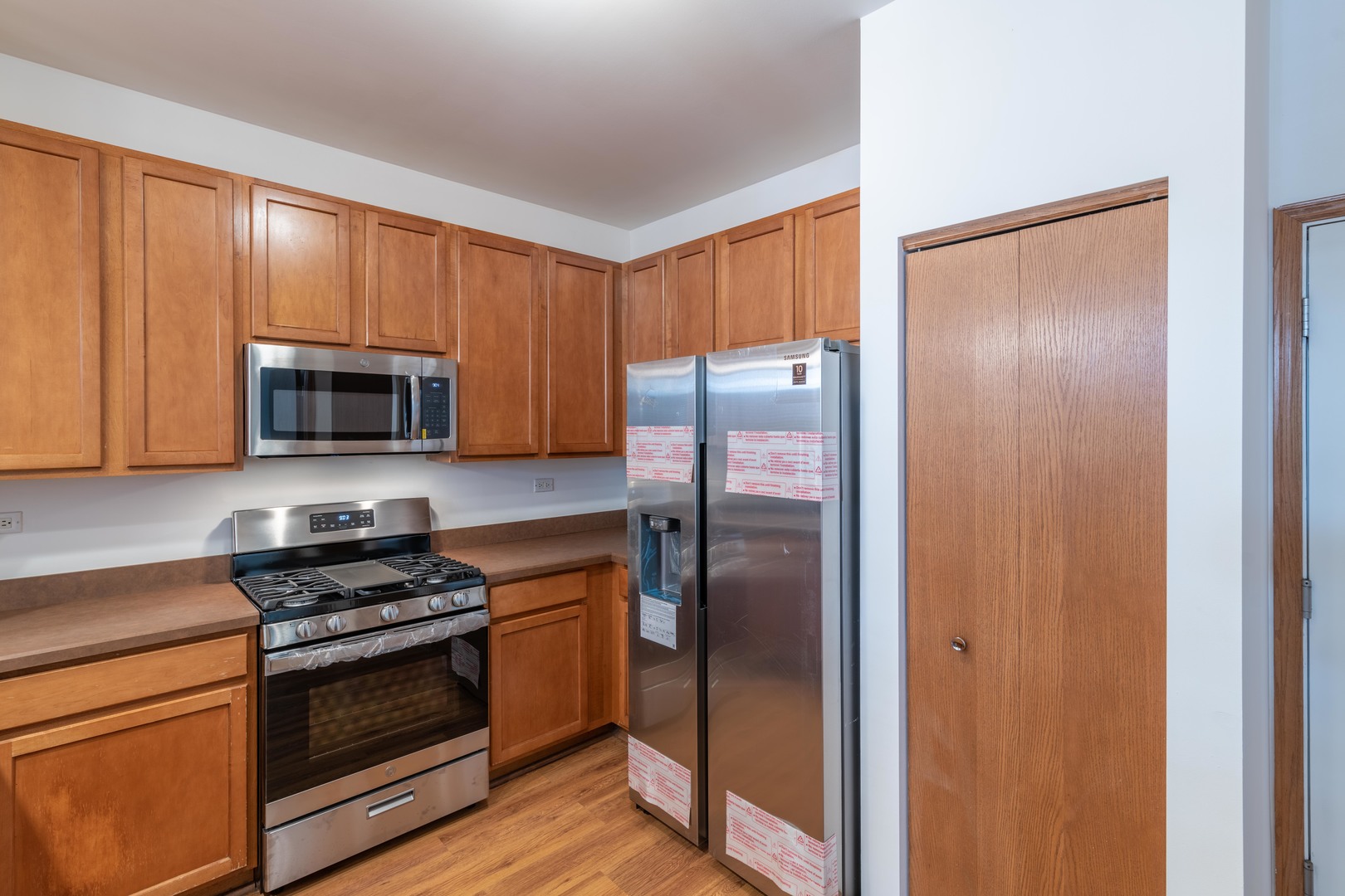254 Springbrook Trail South Oswego, IL 60543 - Photo 9 of 20