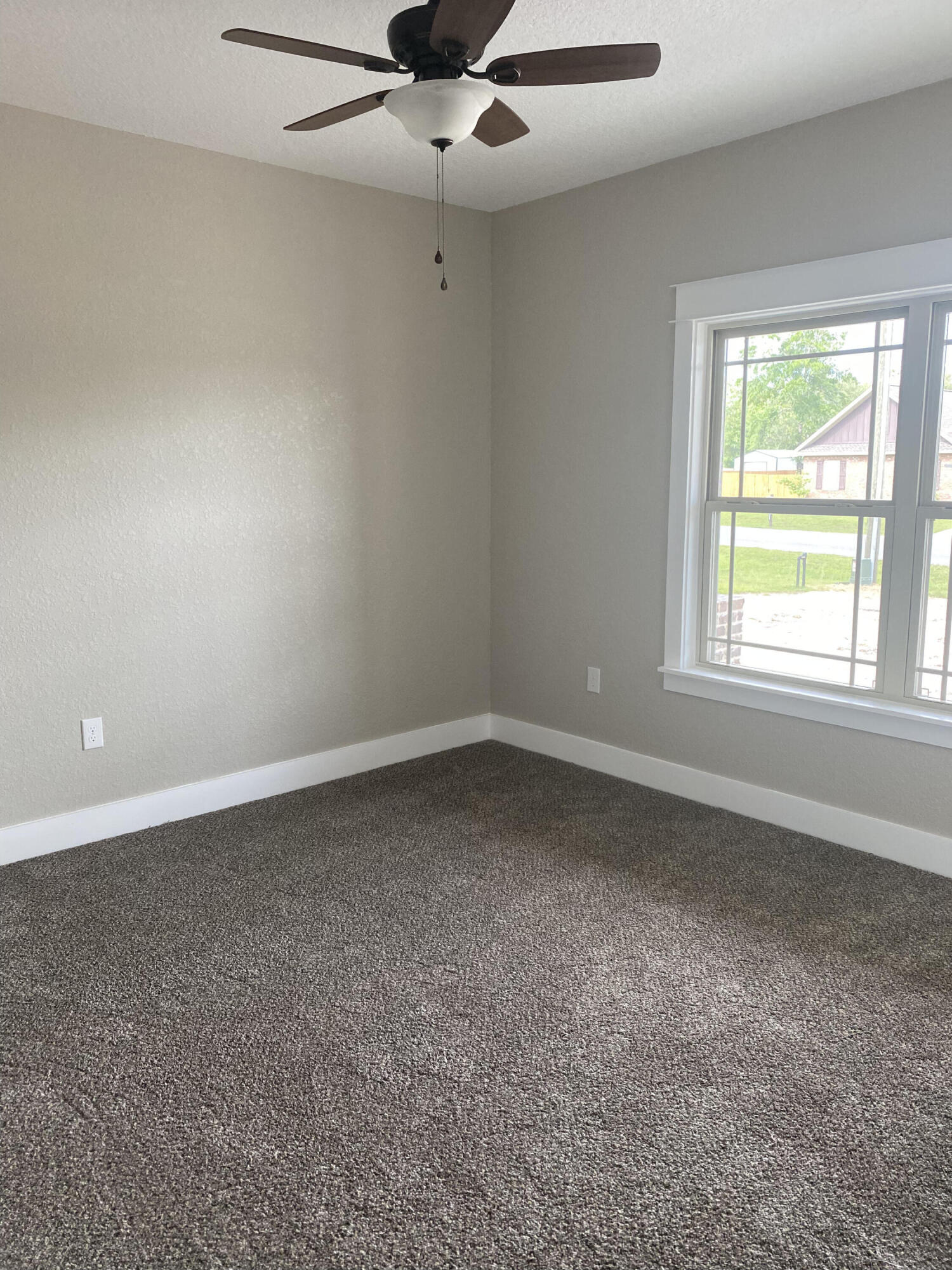 4085 Happy Trails Road Crestview, FL 32539 - Photo 16 of 19 an empty room with a window