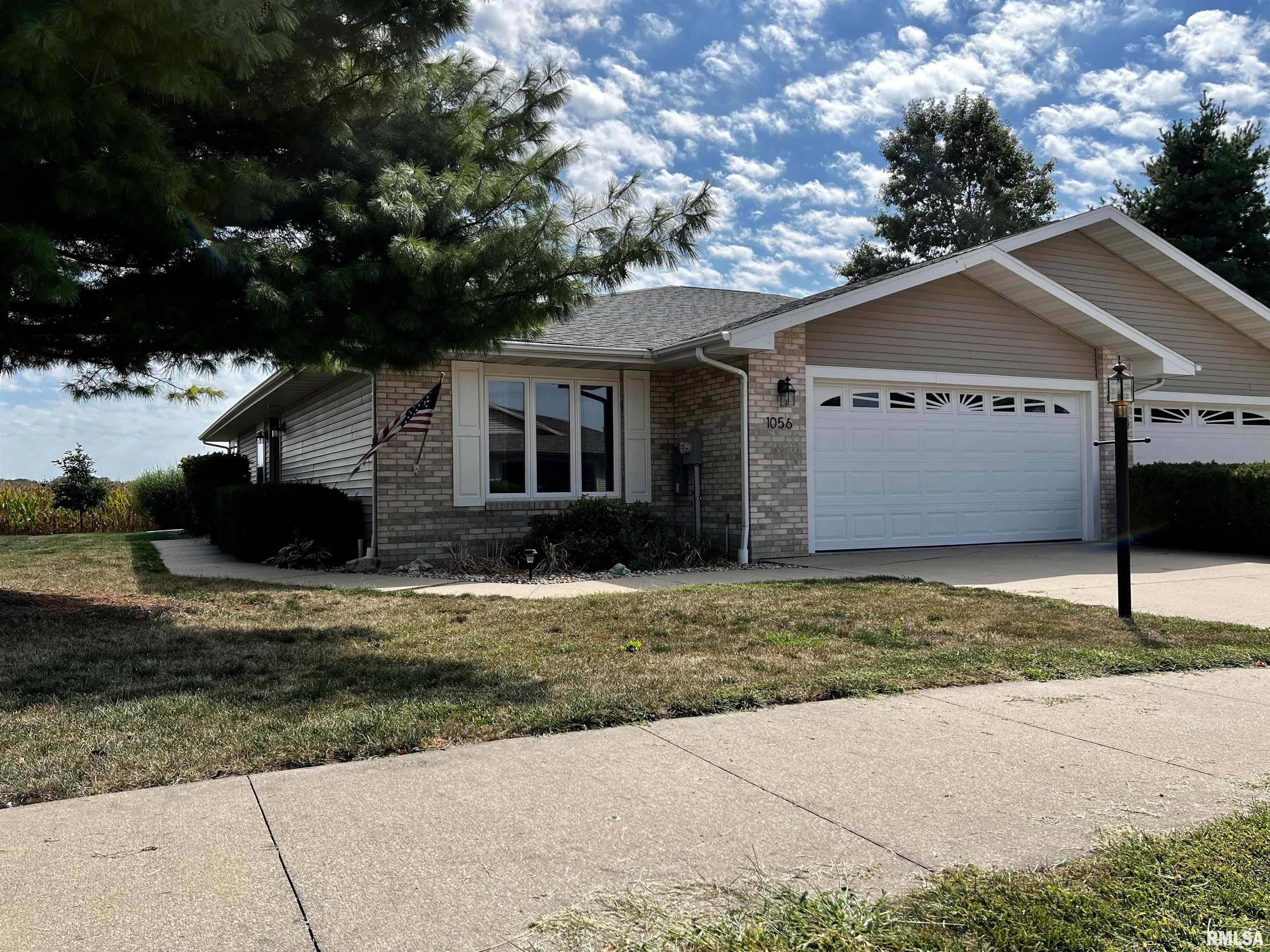 1056 Willow Road Macomb, IL 61455 - Photo 1 of 21 Gallery Image 1