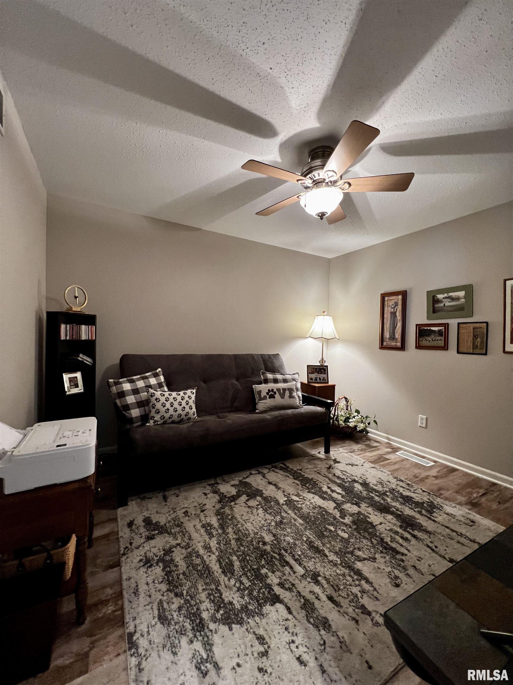 1056 Willow Road Macomb, IL 61455 - Photo 12 of 21 Gallery Image 12