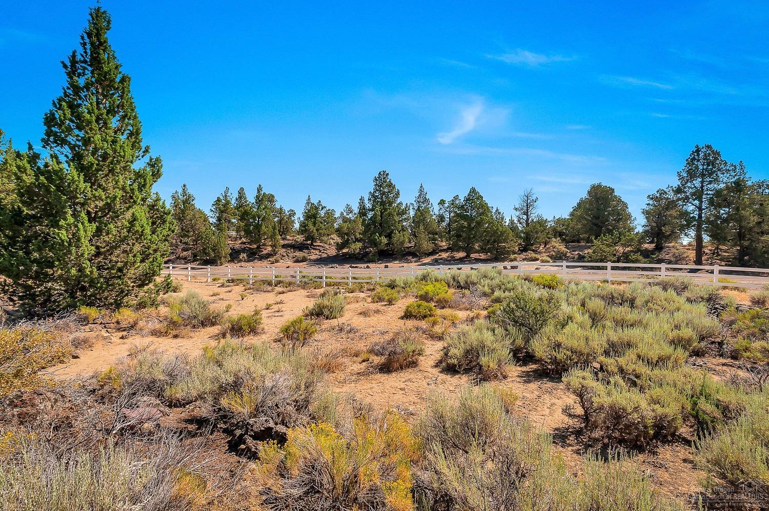 64385 Hunnell Road Bend, OR 97703 - Photo 8 of 11 Additional Photo