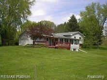 4927 Vines Road Howell, MI 48843 - Photo 4 of 12 Rear House