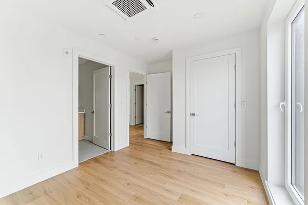 $4,375 | 1035 Commonwealth Avenue, Unit 201, Boston, MA 02215