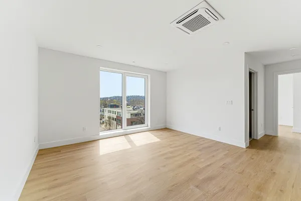 $4,375 | 1035 Commonwealth Avenue, Unit 201, Boston, MA 02215