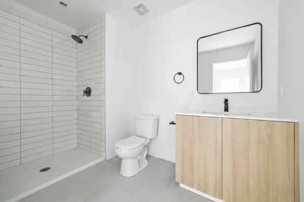 $4,585 | 1035 Commonwealth Avenue, Unit 201, Boston, MA 02215