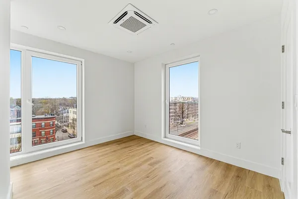 $4,375 | 1035 Commonwealth Avenue, Unit 201, Boston, MA 02215