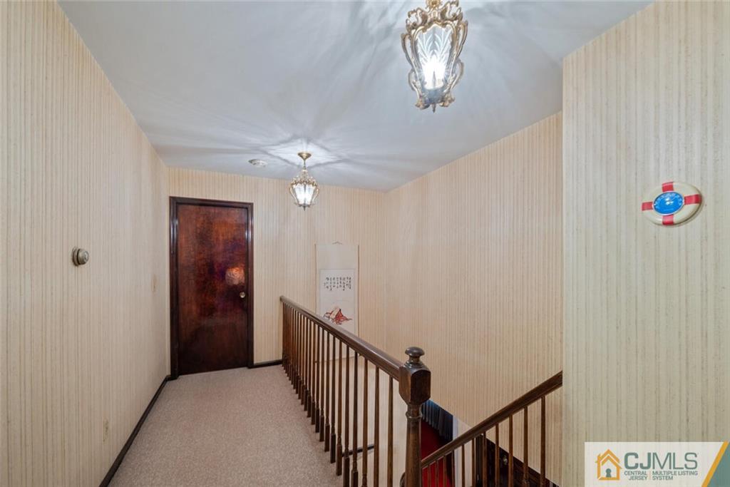 1 Winter Street Edison, NJ 08820 - Photo 23 of 36 a view of a hallway with entryway