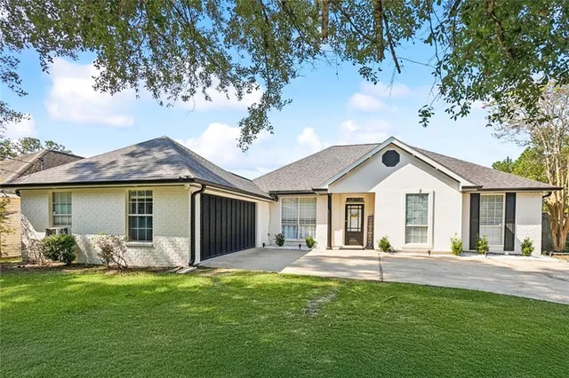 $380,000 | 69397 Sixth Avenue, Covington, LA 70433