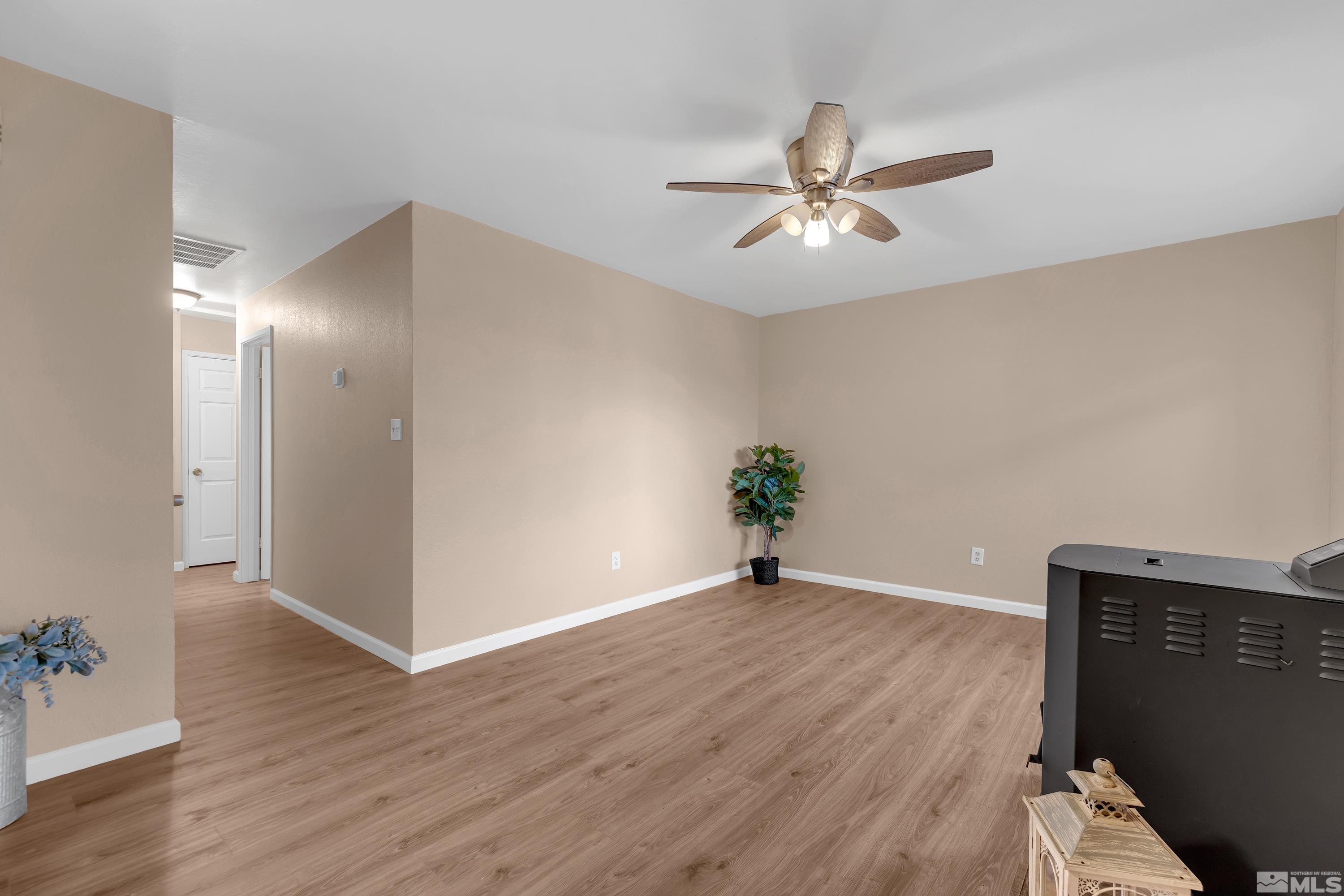 6605 Peppermint Drive Reno, NV 89506 - Photo 11 of 34 Photo 11