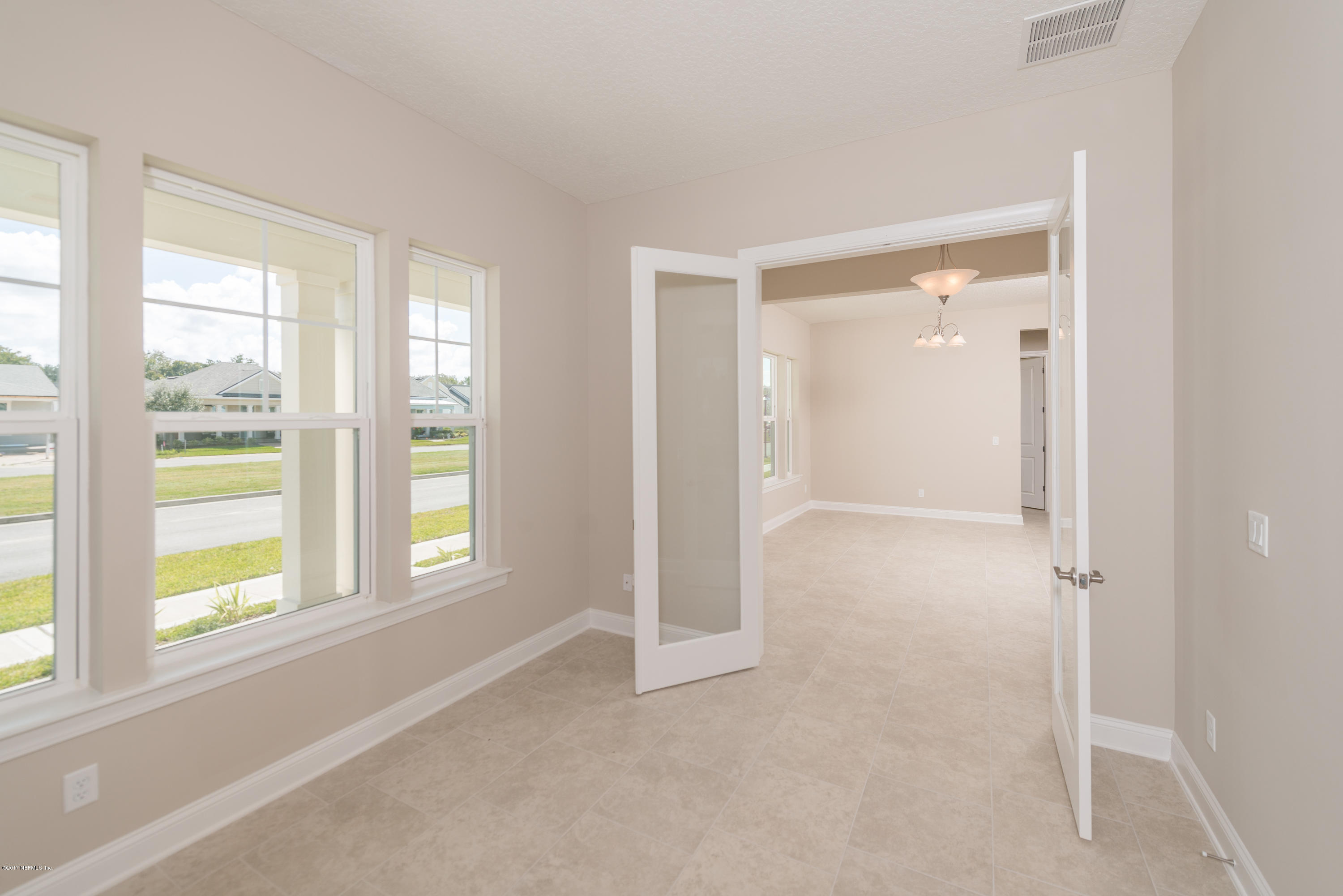 332 Rambling Water Run St. Johns, FL 32259 - Photo 11 of 36 study