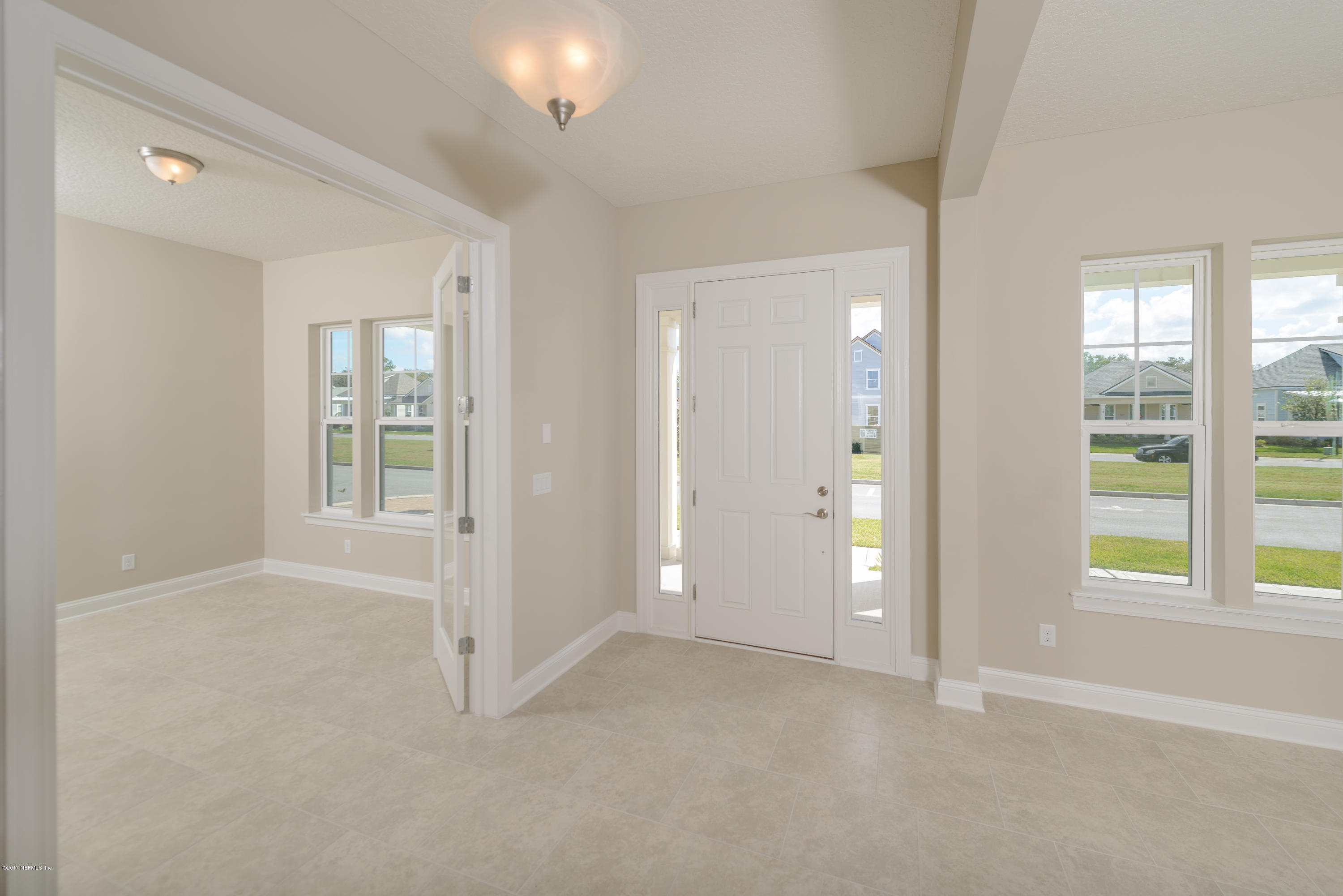 332 Rambling Water Run St. Johns, FL 32259 - Photo 9 of 36 entry foyer